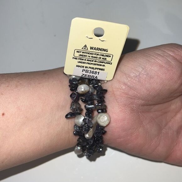 EsMor Three-Strand Chip Bead Bracelet (Lead & Cadmium Free) - Picture 5 of 10